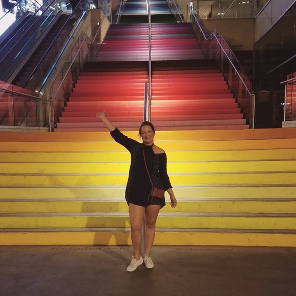 About Your Posher - Picture 2 of 3